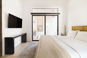 4 habitaciones, tabla de planchar con plancha y wifi gratis