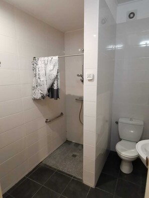 Hårtørrer, håndklæder, Sæbe, Shampoo