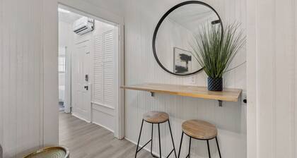 Charming Home— Free parking in Mobile; Mardi Gras