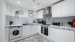 Unclassified image, 5 of 22, button - Host & Stay | Halifax House Living (Liverpool)