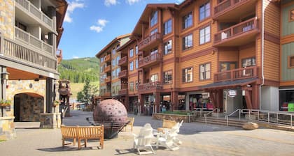 Co208 Copper One Lodge 2 Bedroom Condo by RedAwning