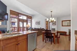 Appart'hôtel, 2 chambres | Intérieur