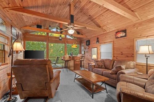 Cabin on the Little Red River