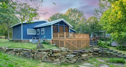 Cabin on the Little Red River