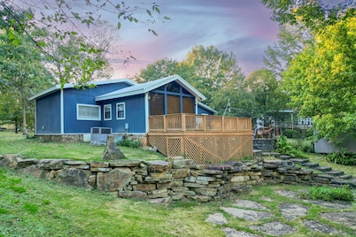 Cabin on the Little Red River