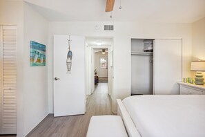 3 slaapkamers, een strijkplank/strijkijzer, gratis wifi, beddengoed