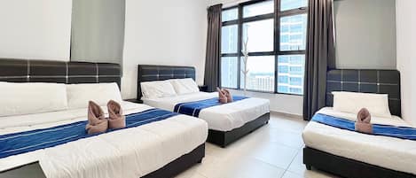 3 chambres, fer et planche à repasser, Wi-Fi, draps fournis