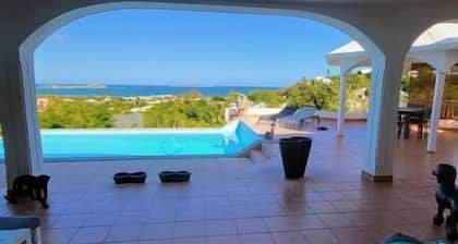 RESIDENCE VILLA SEA PEARL, 3 ROOMS, ORIENT BAY