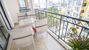 Apartamento empresarial | Sacada