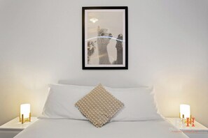 4 bedrooms, iron/ironing board, WiFi, bed sheets - Coastal Haven Family Beach & BBQ (Cape Woolamai)