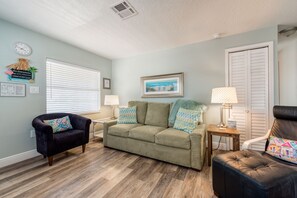 スマートテレビ、DVD プレーヤー、書庫