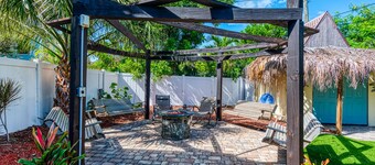 Private Heated Pool & Game Room & Steps from the Beach