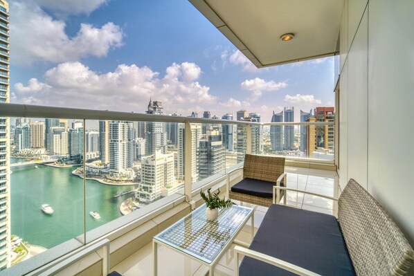 Apartment | 2 bedrooms - Premium 2BR Apt w Marina Views (Dubai)