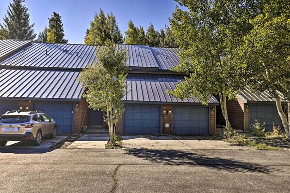 Interior - 7 Mi to Ski: Cozy Frisco Townhome! (Frisco)