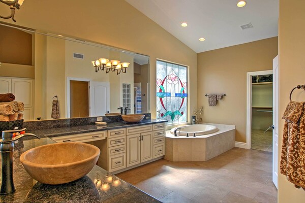 Luxe Scottsdale Home W/ Pool & Mountain Views! - Scottsdale, AZ