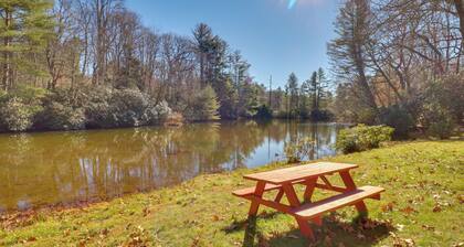 11 Mi to Ski Sapphire: 'heaven South' Apt w/ Porch