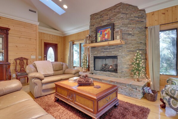 Apartment (2 Bedrooms) | Front of property