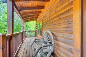 House (2 Bedrooms) | Interior - Pigeon Forge Cabin w/ Pool Table & Deck Near Town! (Pigeon Forge)