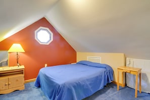 House (1 Bedroom) | Interior - Mountain Retreat w/ Loft, Fire Pit, & Grill (Delray)