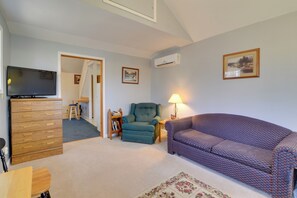 House (1 Bedroom) | Interior