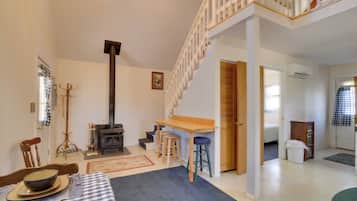 House (1 Bedroom) | Interior