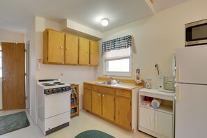 House (1 Bedroom) | Interior