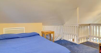 Mountain Retreat w/ Loft, Fire Pit, & Grill