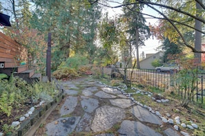 House (1 Bedroom) | Interior - Charming Unit w/ Deck ~ 3 Mi to Lake Washington! (Newcastle)