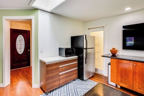 House (1 Bedroom) | Interior - Charming Unit w/ Deck ~ 3 Mi to Lake Washington! (Newcastle)