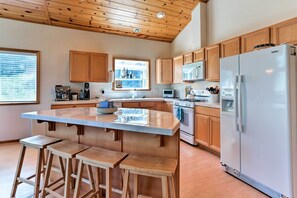 單棟房屋 (3 Bedrooms) | 內部