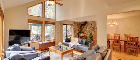 House (4 Bedrooms) | Interior