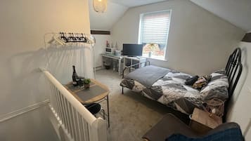 3 Schlafzimmer, Bügeleisen/Bügelbrett, WLAN, Bettwäsche