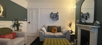 Large 3 Bed House, 2 Bathrooms. For workers, couples & families.