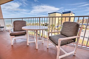 Interior - Oceanfront Cocoa Beach Condo w/ View: Walk to Pier (Cocoa Beach)