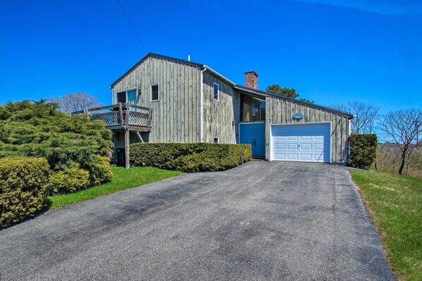 House (3 Bedrooms) | Front of property