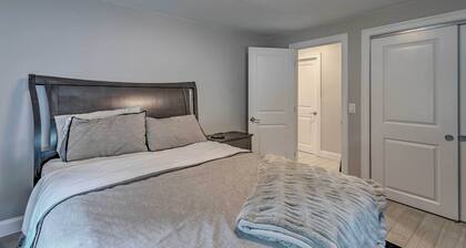 Narragansett Escape by Narrow River & Beaches