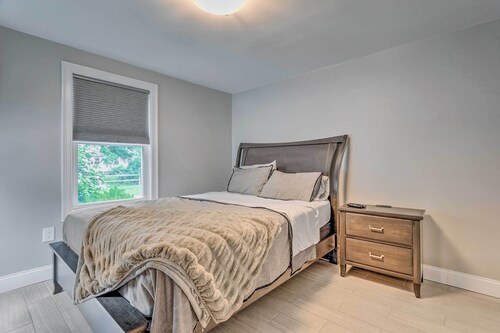 Narragansett Escape by Narrow River & Beaches