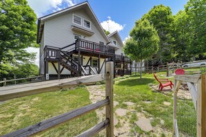 Apartment (2 Bedrooms) | Interior - 1 Mi to Beech Mtn Ski Resort: Home w/ Large Yard (Banner Elk)