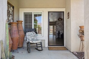 House (3 Bedrooms) | Interior - Luxury Desert Hot Springs Home On Golf Course (Desert Hot Springs)