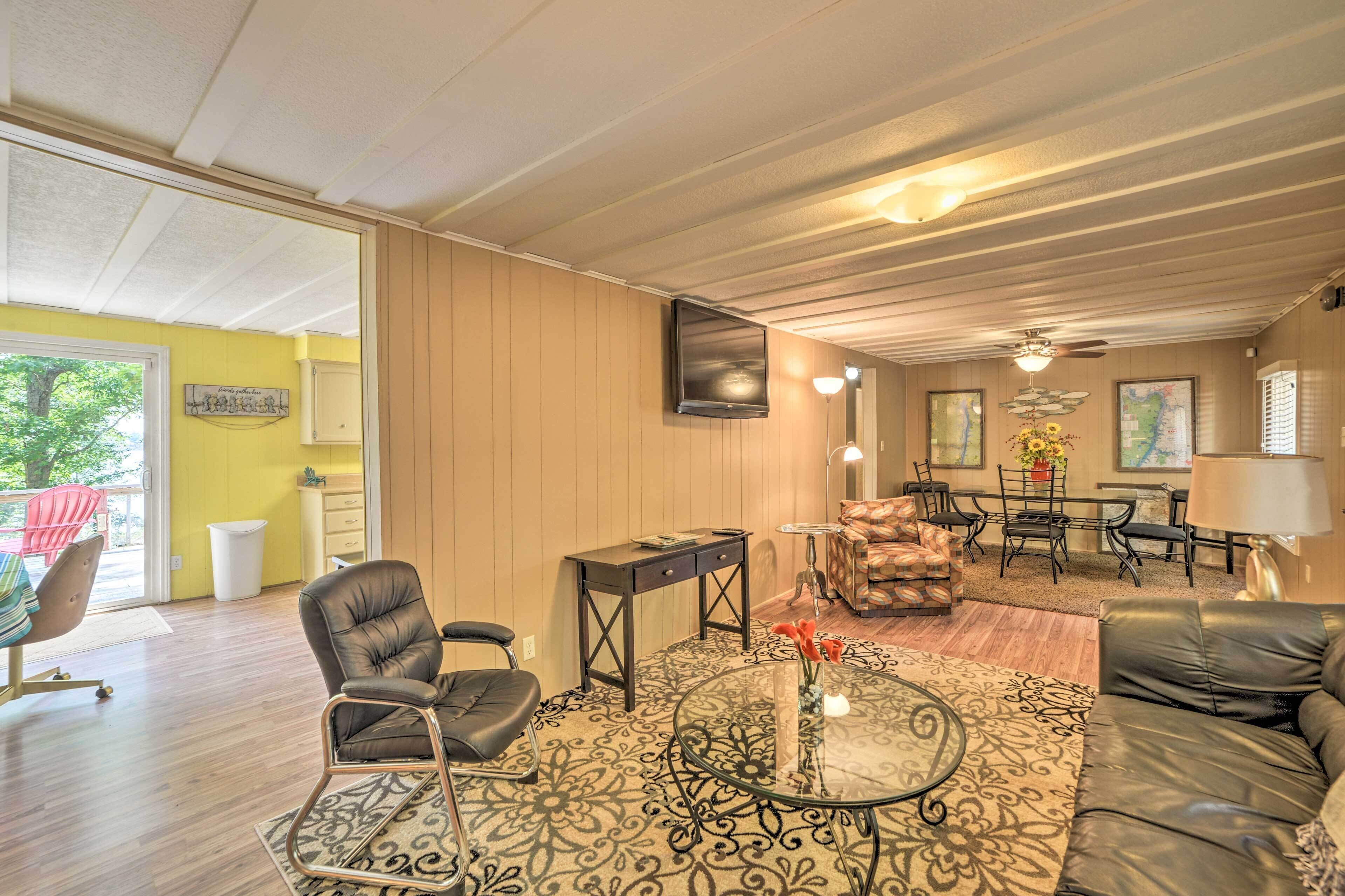 House (3 Bedrooms) | Front of property