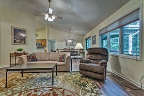 Interior - Hot Springs Village Home, Walk to Lake & Golf (Hot Springs Village)