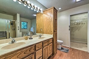 House (3 Bedrooms) | Interior - Hot Springs Village Home, Walk to Lake & Golf (Hot Springs Village)