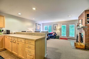 Apartment (2 Bedrooms) | Interior - Cozy Condo w/ Patio, Walk to Burke Mountain! (East Burke)