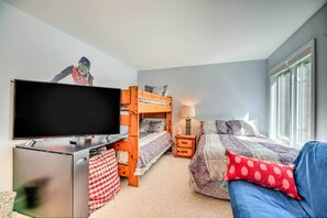 Apartment (2 Bedrooms) | Interior - Cozy Condo w/ Patio, Walk to Burke Mountain! (East Burke)