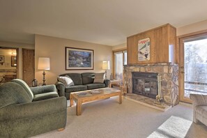 Apartment (2 Bedrooms) | Interior - Scenic Buffalo Village Condo w/ View & Pool Access (Silverthorne)
