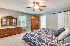 House (3 Bedrooms) | Interior - Spacious Home w/ Deck on Shores of Lake Wylie (York)