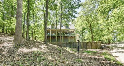 Spacious Home w/ Deck on Shores of Lake Wylie