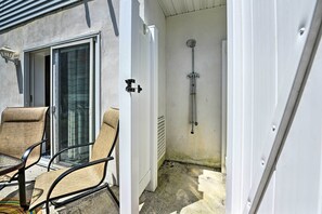 Apartment (3 Bedrooms) | Interior - Retreat w/ BBQ + Balcony: 1 Block to Boardwalk! (Wildwood)