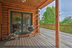 Interior - Catskills Home w/ Deck & Game Room: 14 Mi to Ski! (Prattsville)