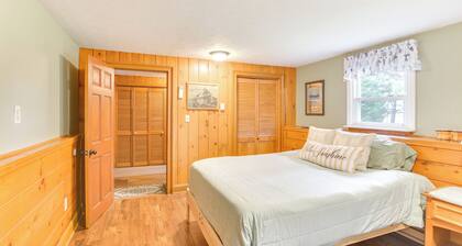 Ideal Narragansett Location w/ Furnished Deck!